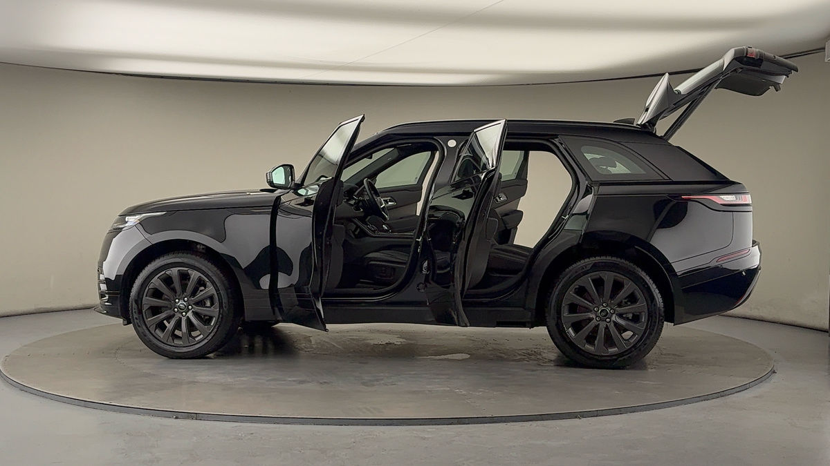 More views of Land Rover Range Rover Velar