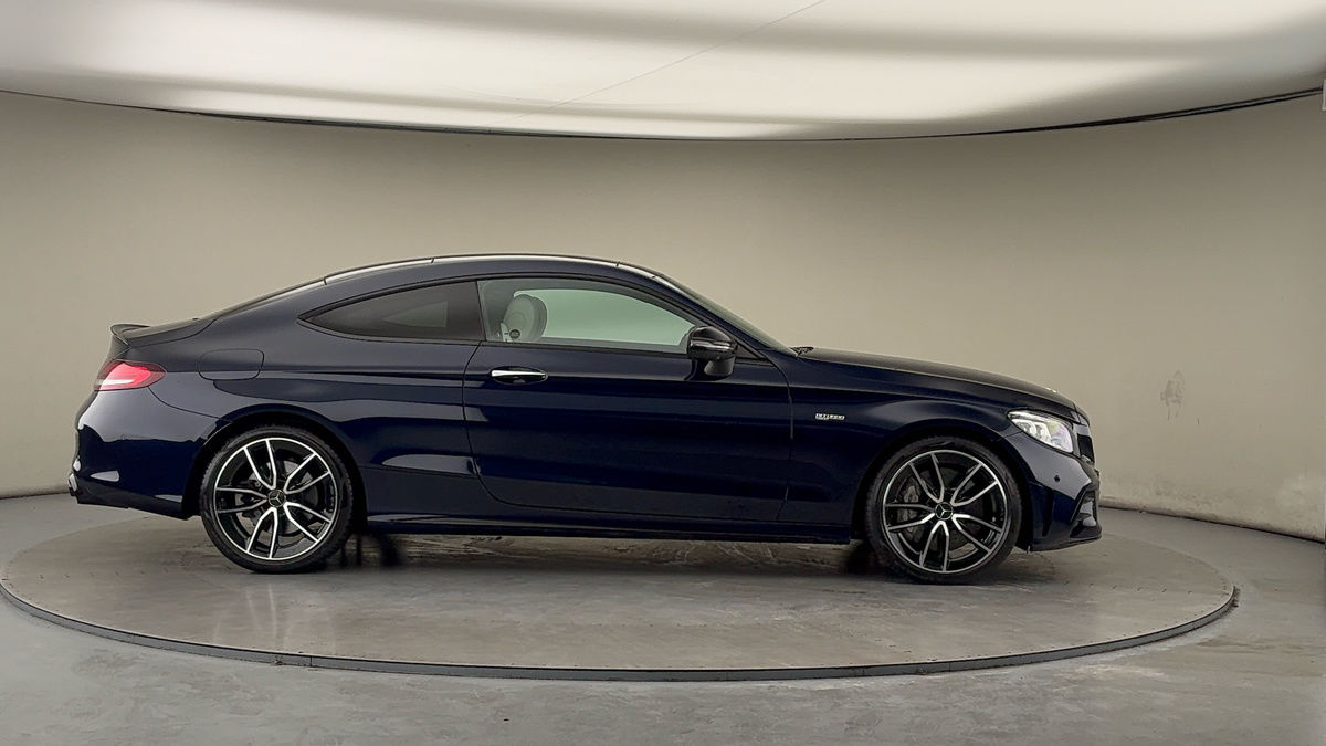 Mercedes-Benz C Class Image 16