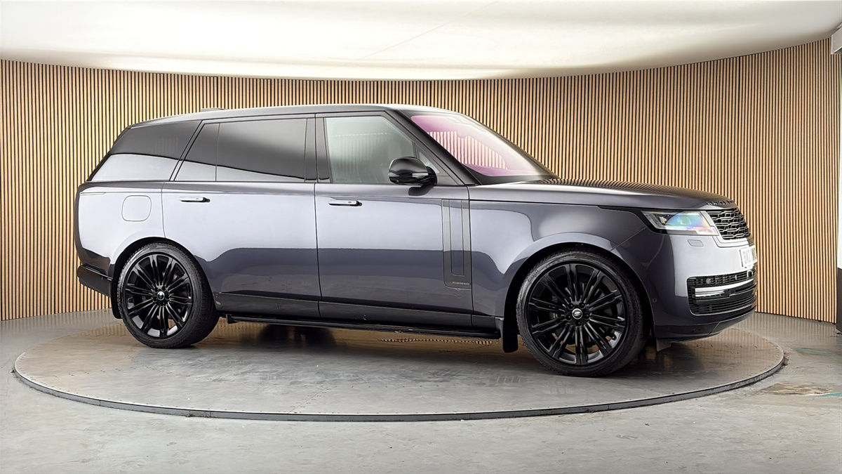 More views of Land Rover Range Rover