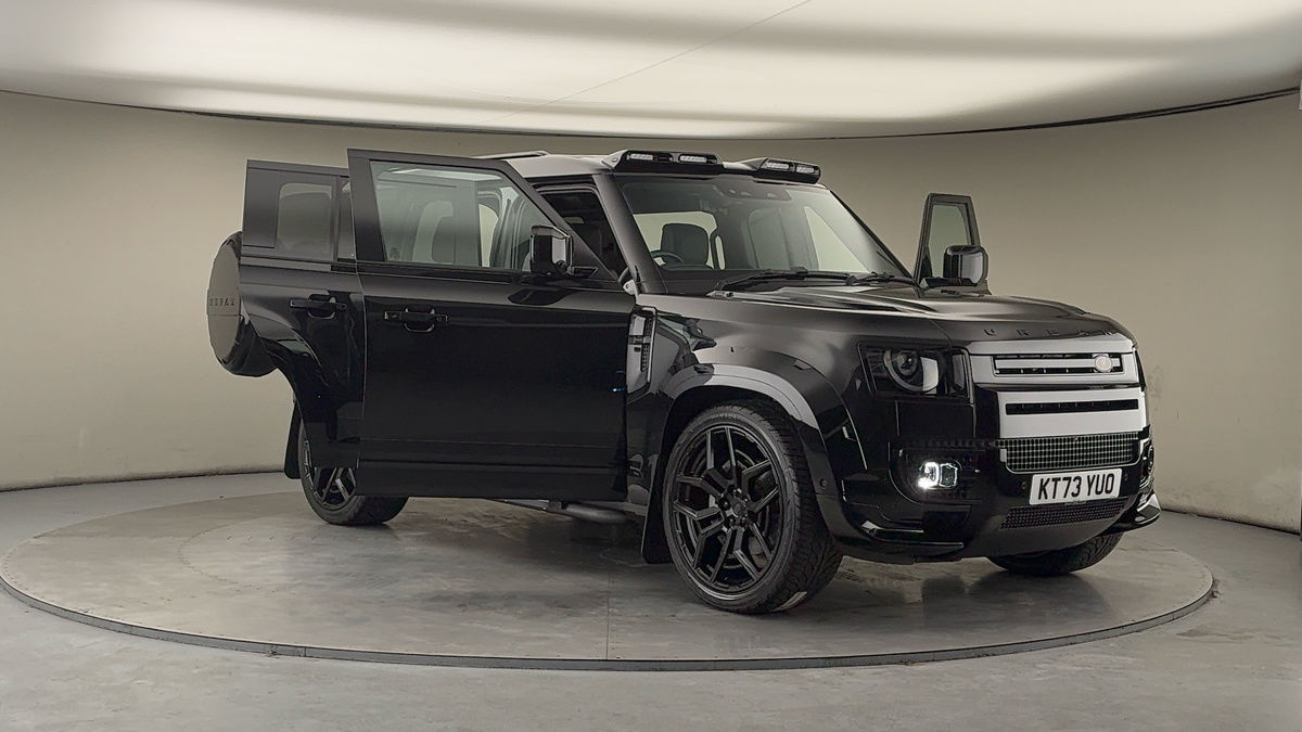 More views of Land Rover Defender 110