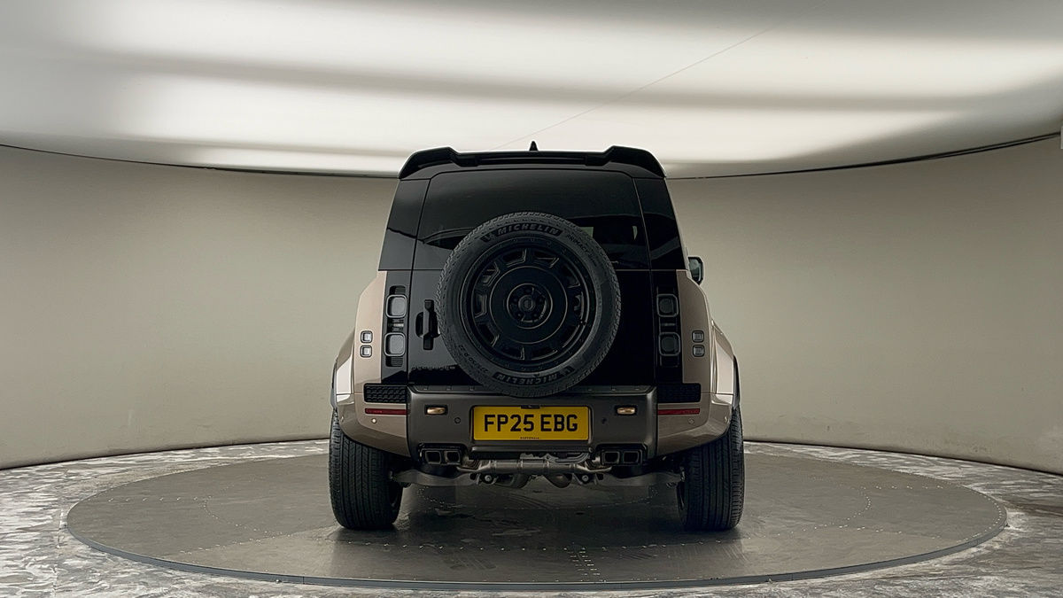 Land Rover Defender 110 Urban Image 7