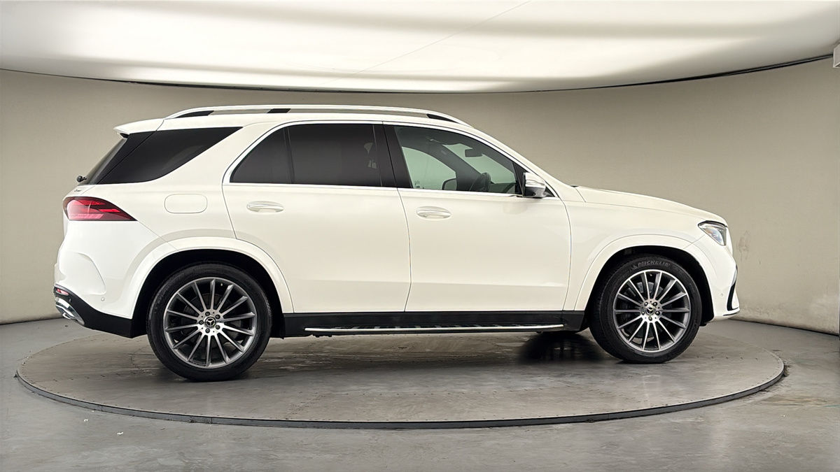 More views of Mercedes-Benz GLE