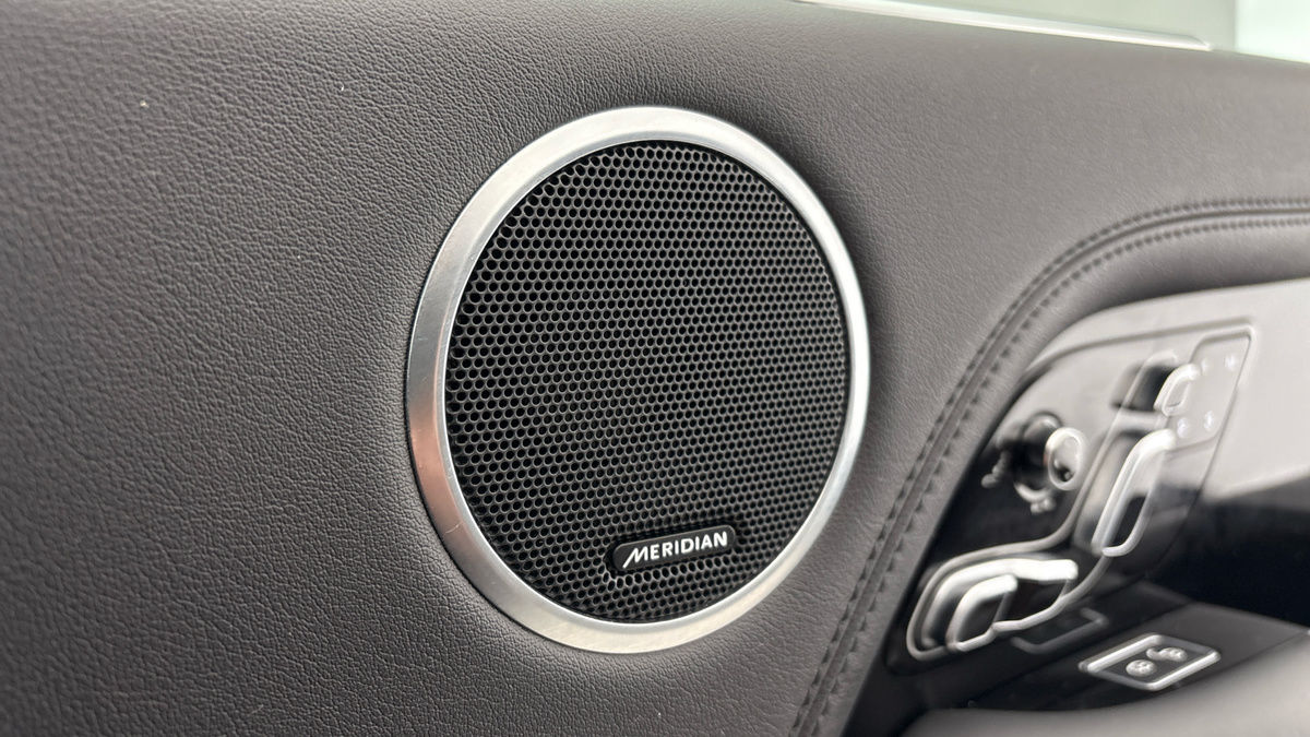 Land Rover Range Rover Image 25