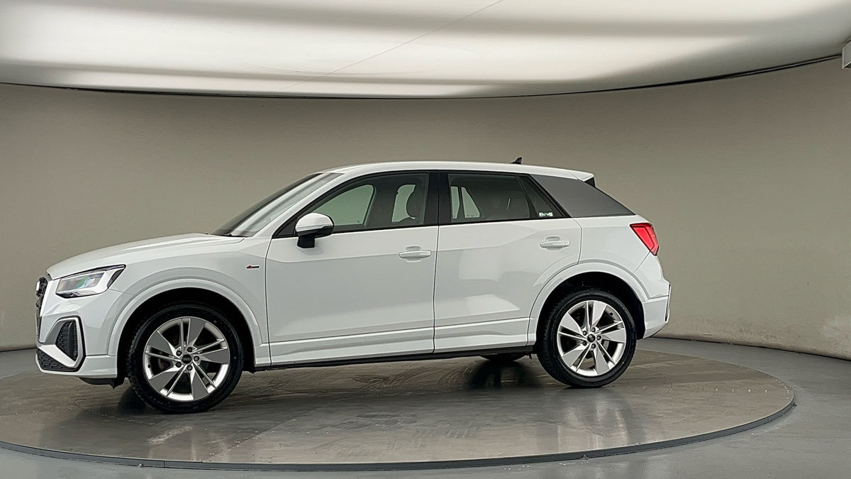 More views of Audi Q2