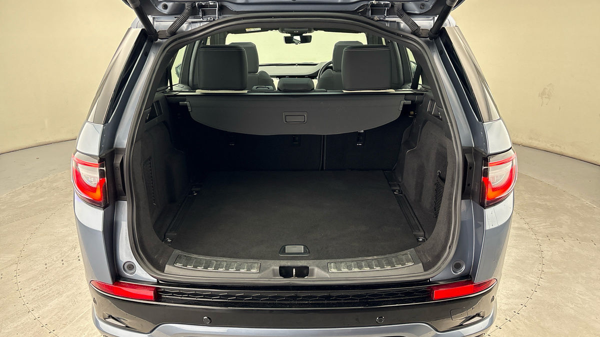 Land Rover Discovery Sport Image 11