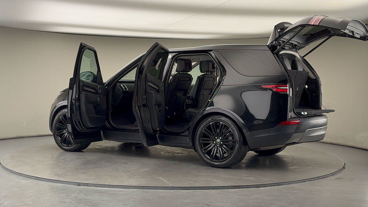 More views of Land Rover Discovery