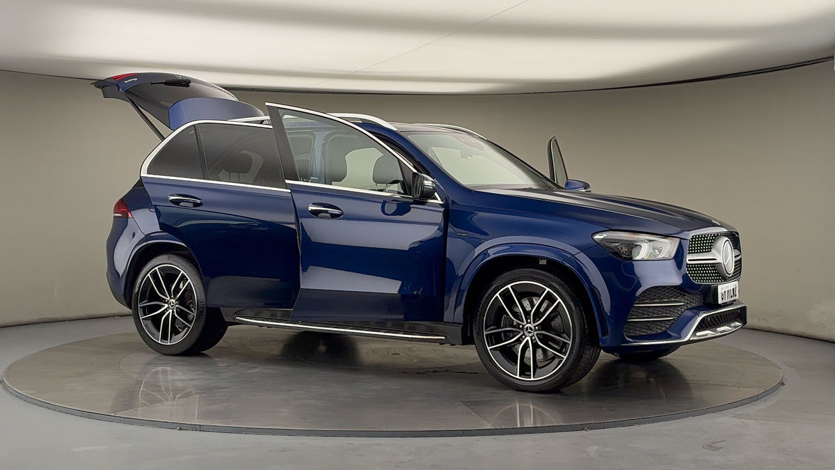 More views of Mercedes-Benz GLE