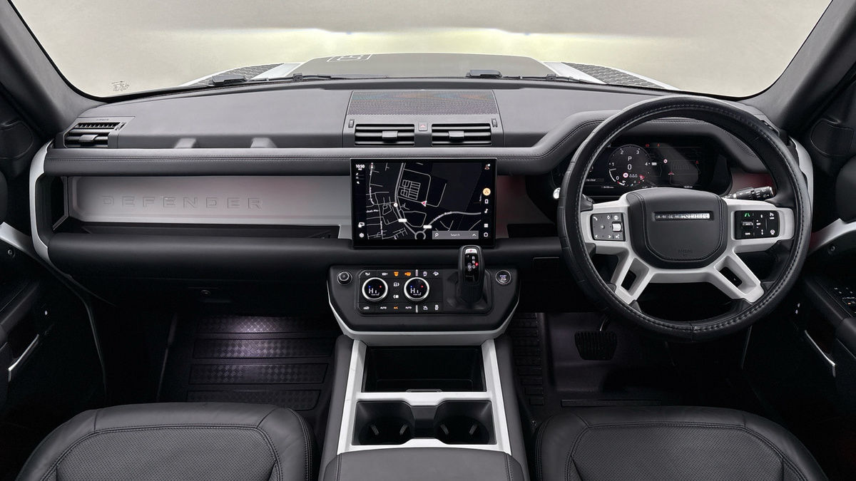 Land Rover Defender 90 Image 12