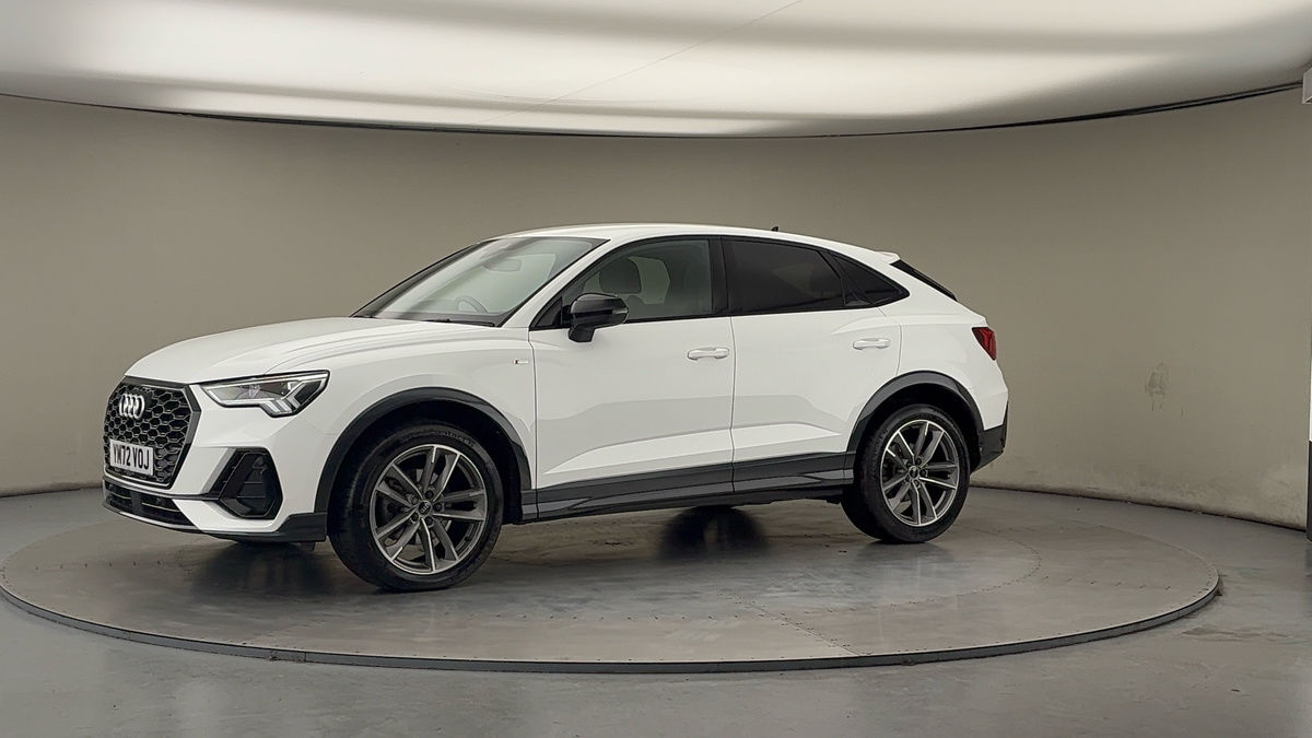 More views of Audi Q3