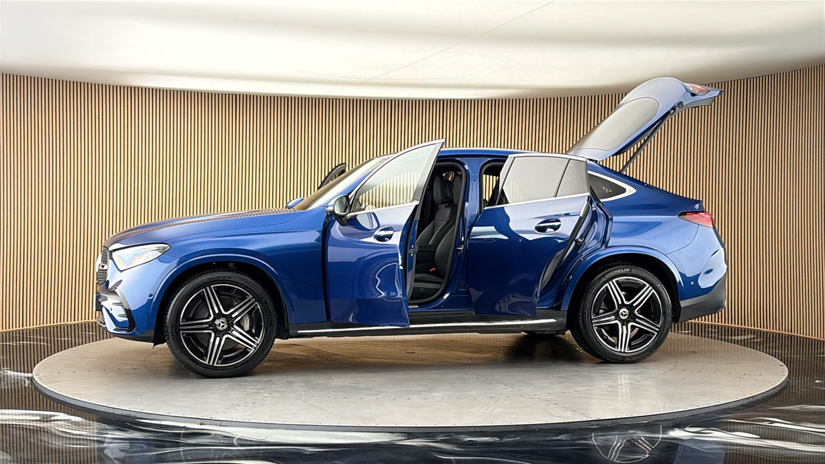 More views of Mercedes-Benz GLC