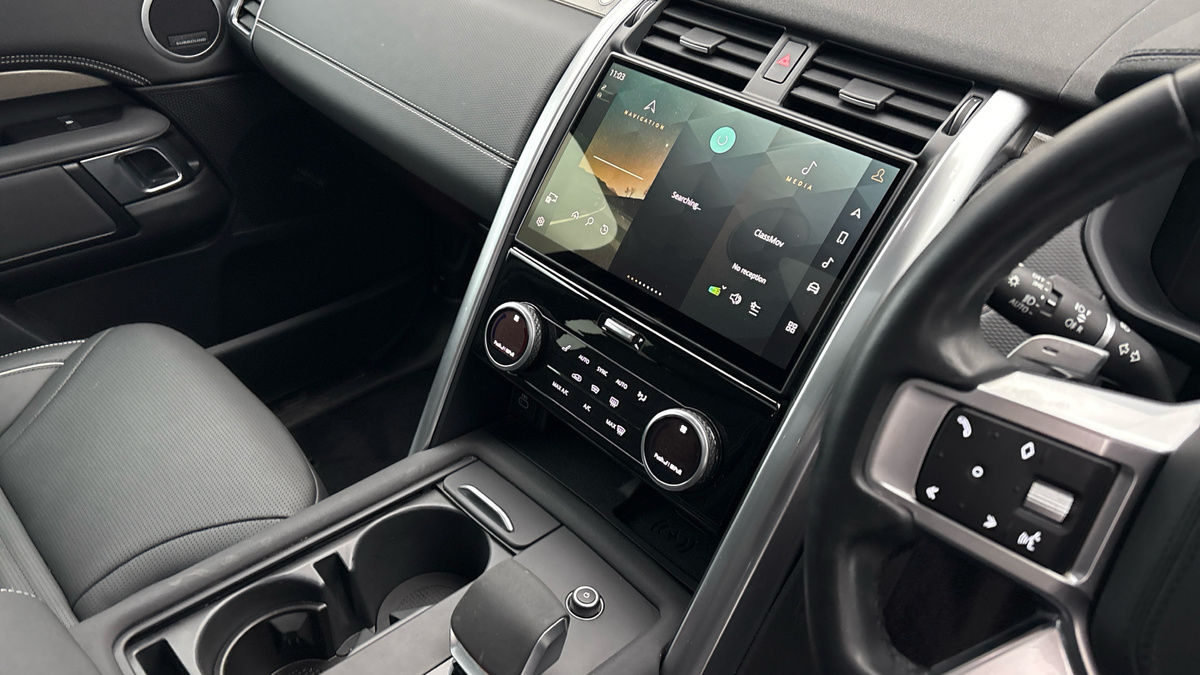 Land Rover Discovery Image 18