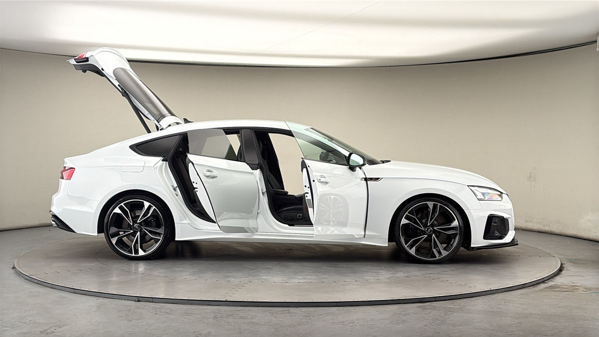 More views of Audi S5