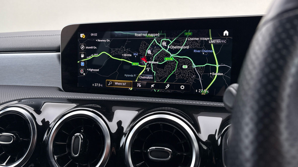 Mercedes-Benz CLA Image 17