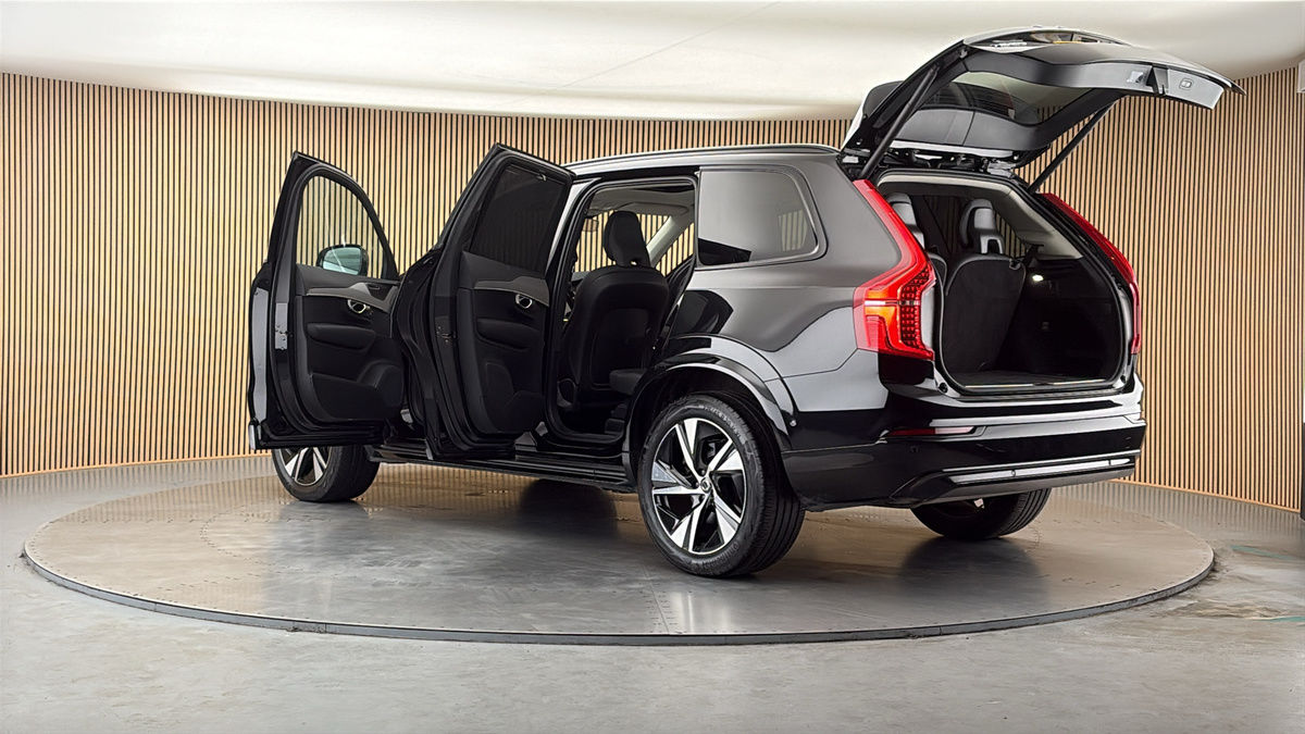 More views of Volvo XC90