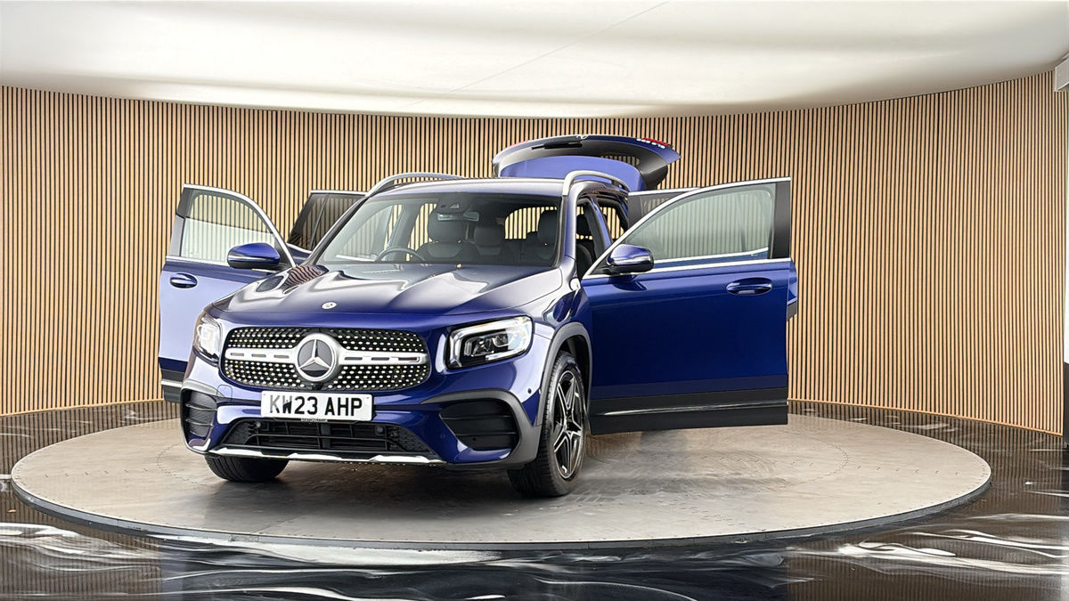 More views of Mercedes-Benz GLB