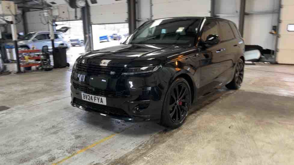 More views of Land Rover Range Rover Sport