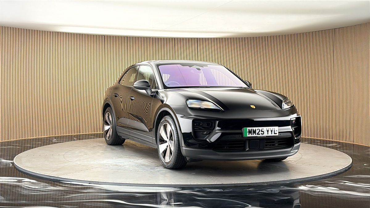 More views of Porsche Macan