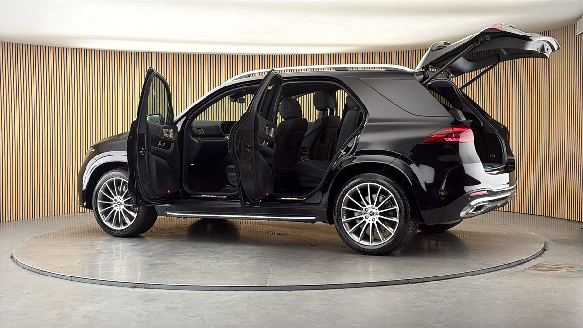 More views of Mercedes-Benz GLE
