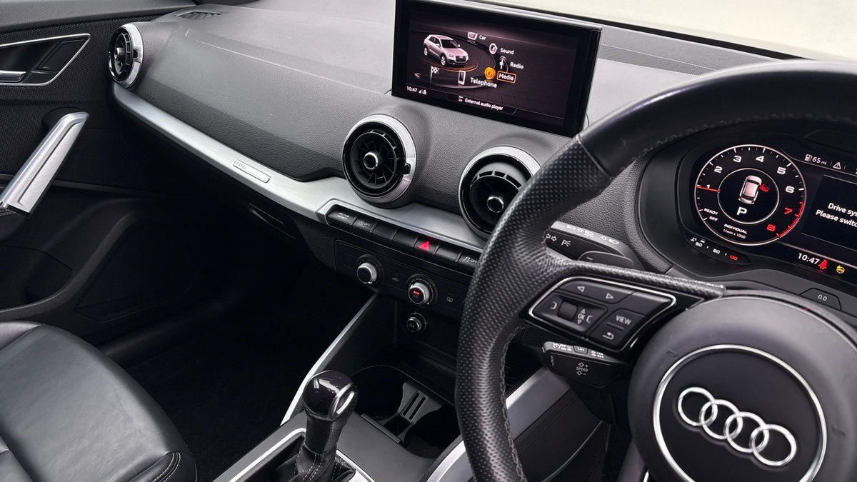 Audi Q2 Image 18