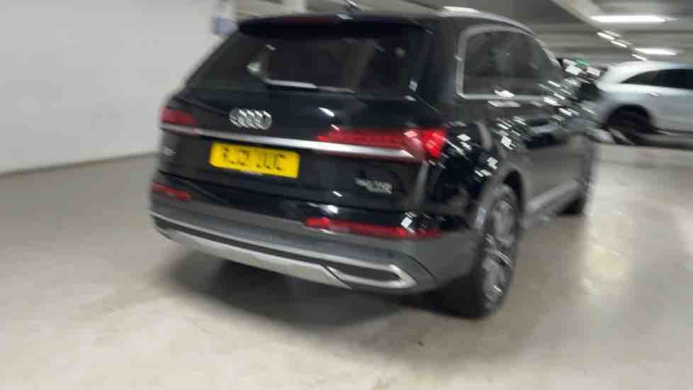 More views of Audi Q7