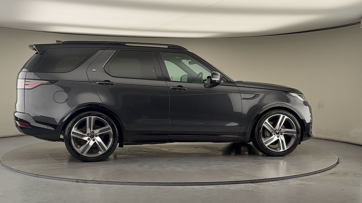 More views of Land Rover Discovery