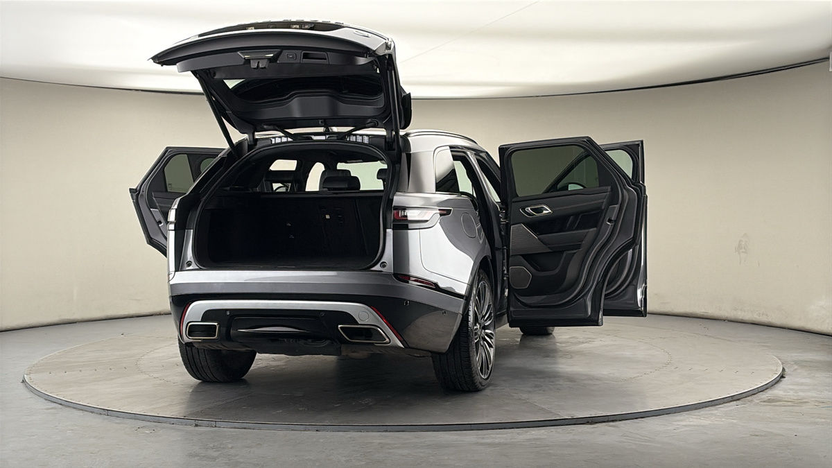 More views of Land Rover Range Rover Velar