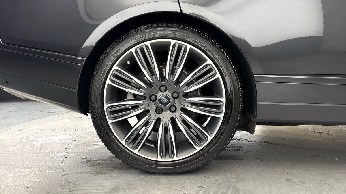 Land Rover Range Rover Image 10