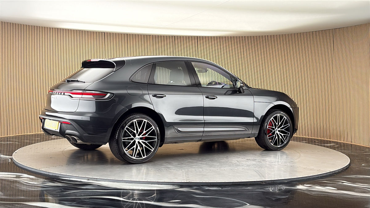 More views of Porsche Macan