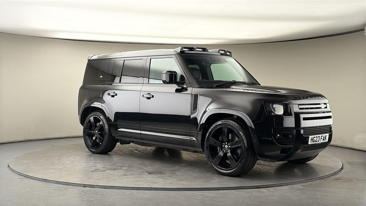 More views of Land Rover Defender 110