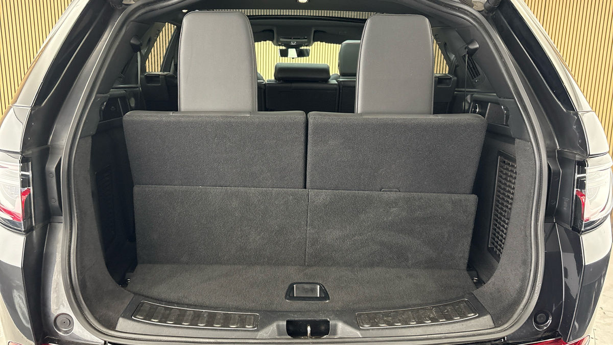 Land Rover Discovery Sport Image 11