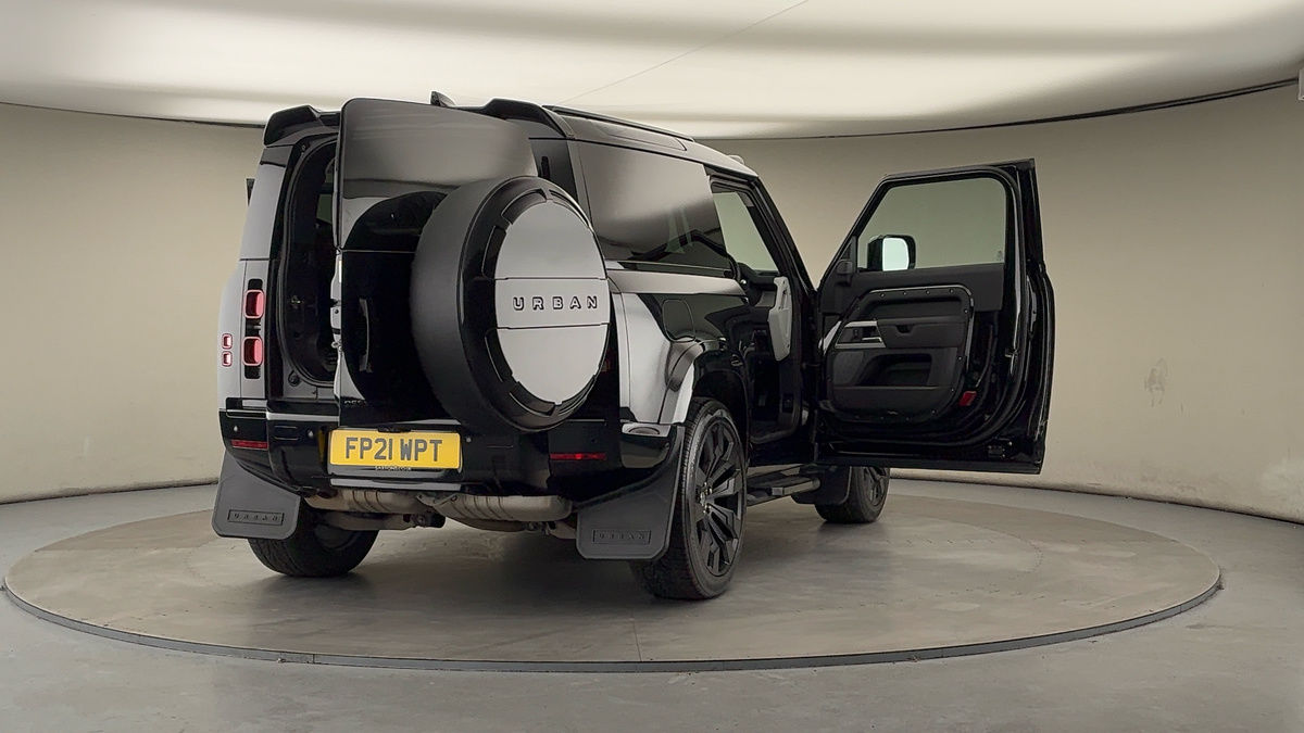 More views of Land Rover Defender 90