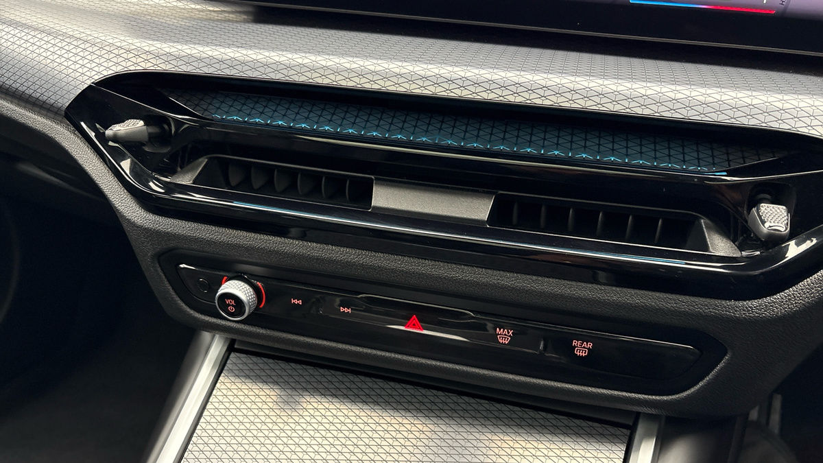 BMW 3 Series Image 28