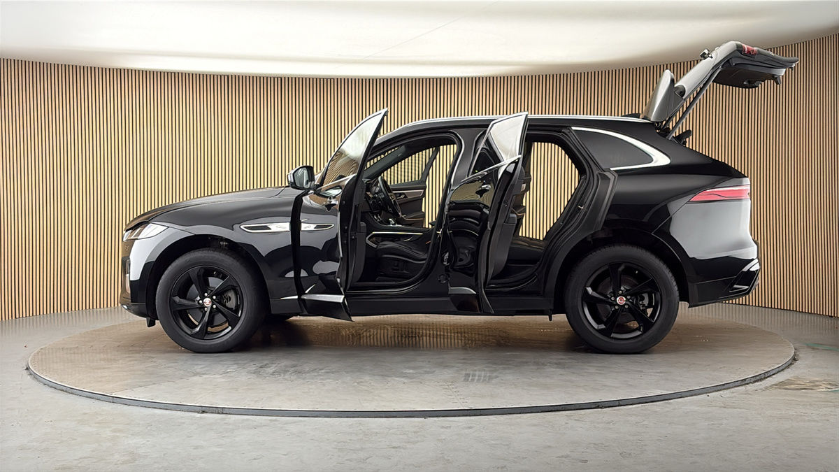 More views of Jaguar F-PACE