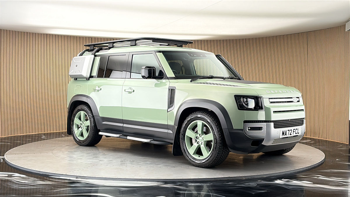 More views of Land Rover Defender 110