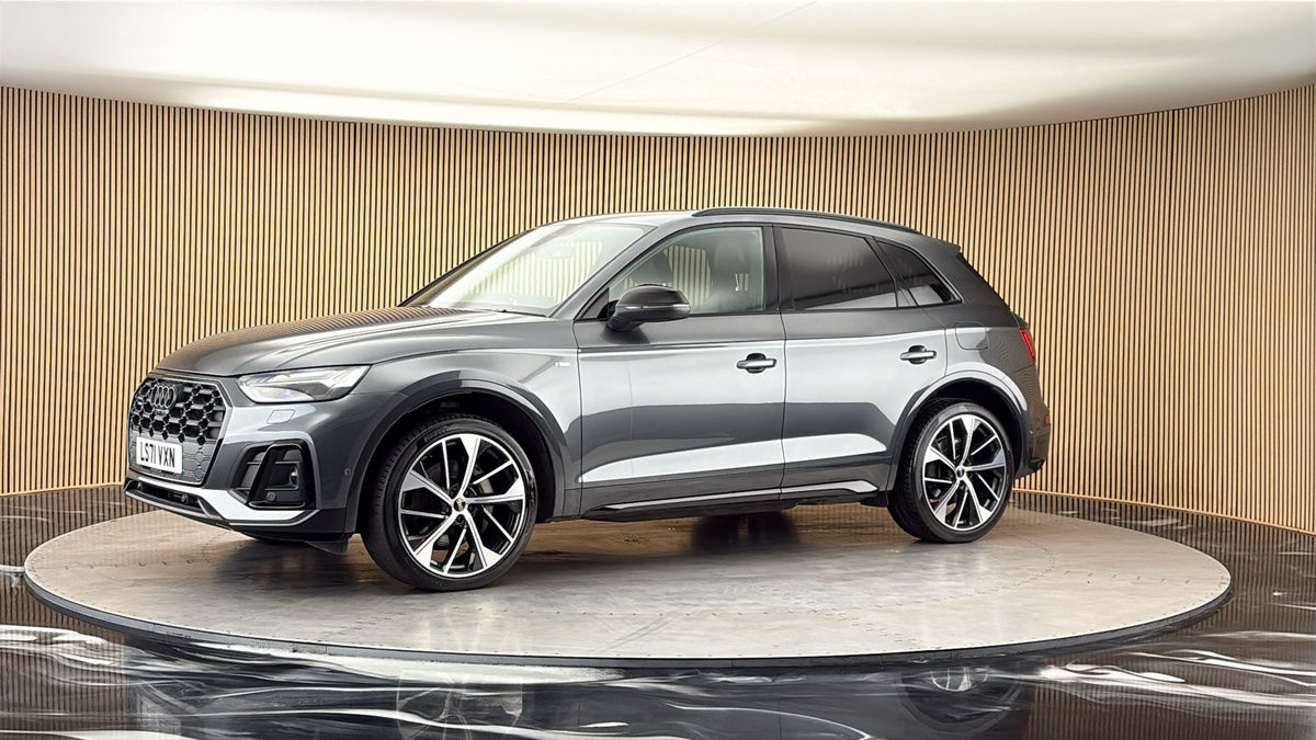 More views of Audi Q5