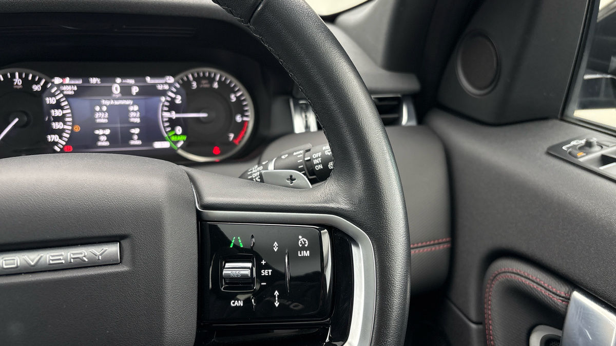 Land Rover Discovery Sport Image 14