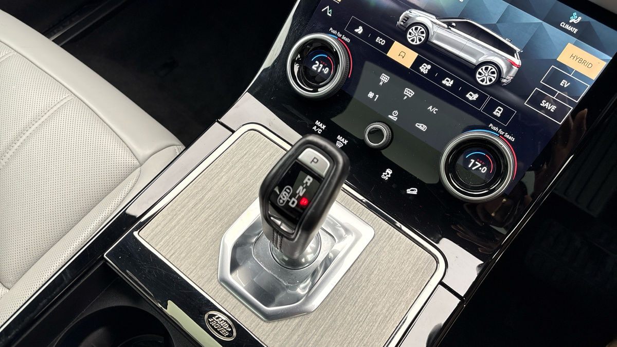 Land Rover Range Rover Evoque Image 25