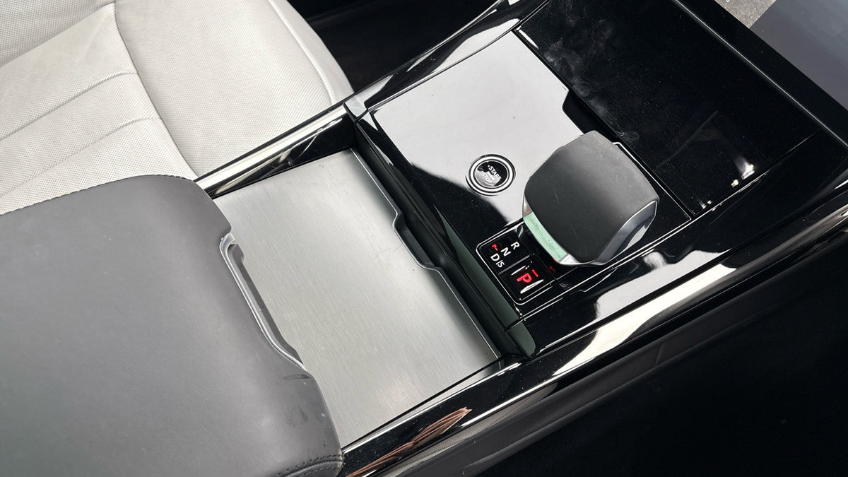 Land Rover Range Rover Sport Urban Image 18