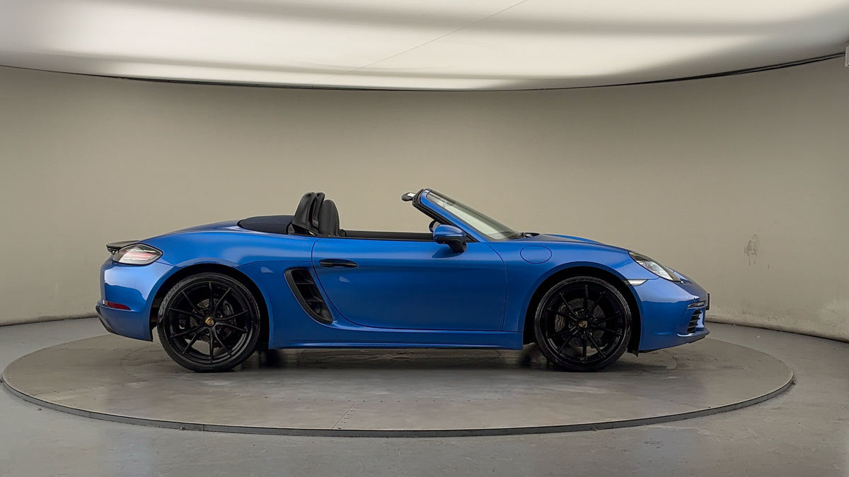 Porsche 718 Boxster Image 16