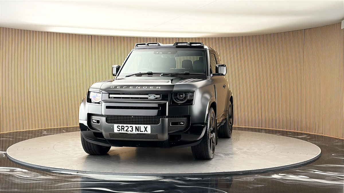 More views of Land Rover Defender 90