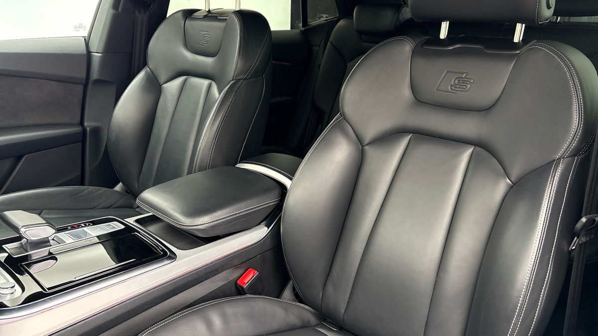 Audi Q8 Image 7