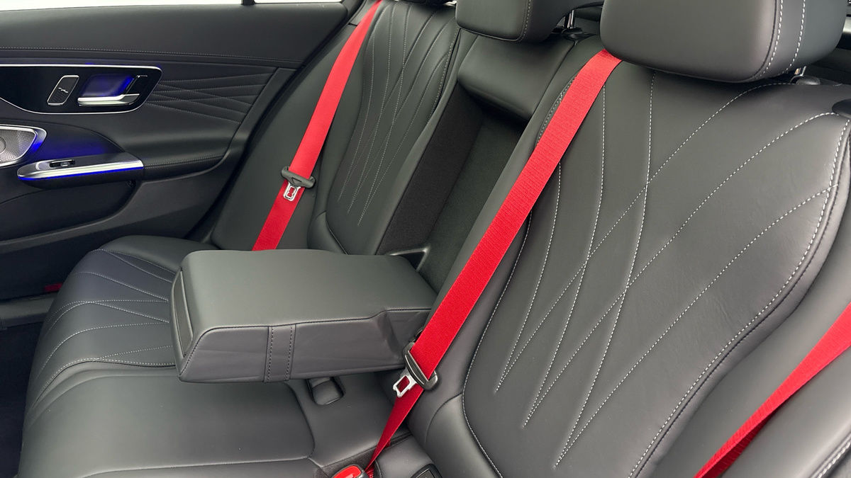 Mercedes-Benz C Class Image 9