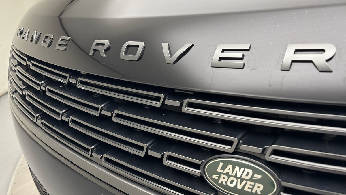 Land Rover Range Rover Sport Image 24