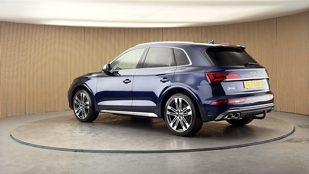 More views of Audi SQ5