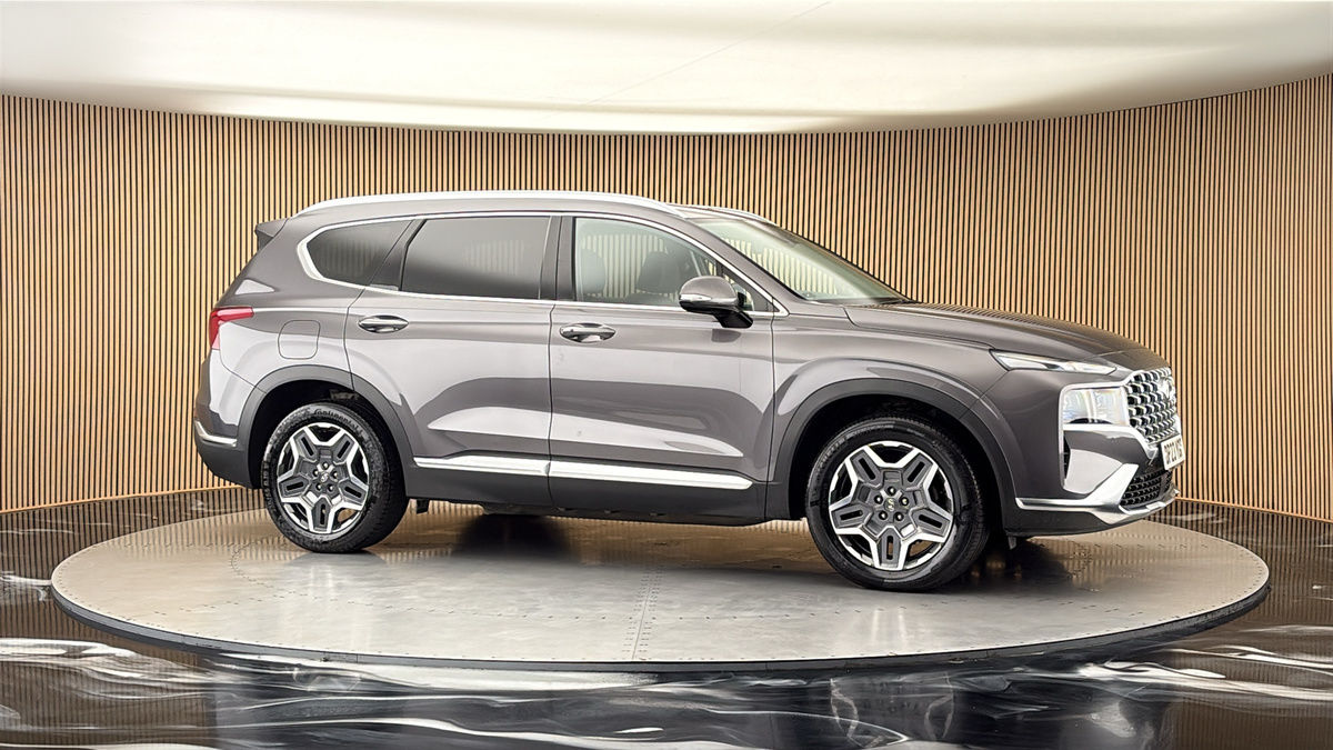 More views of Hyundai Santa Fe
