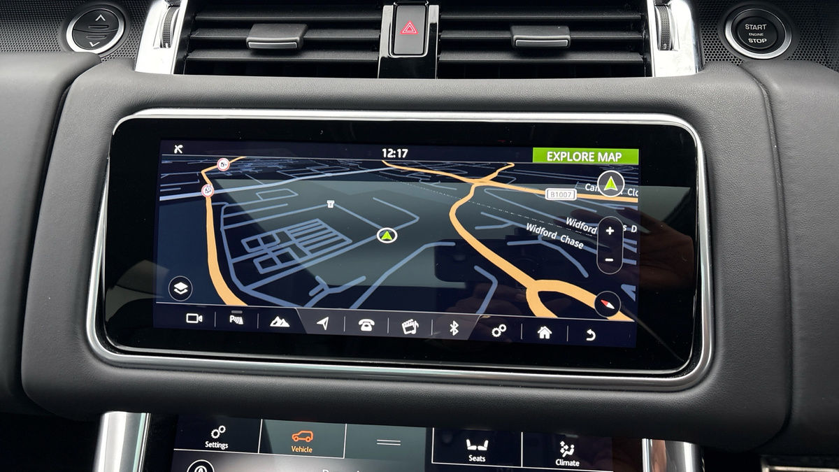 Land Rover Range Rover Sport Image 17