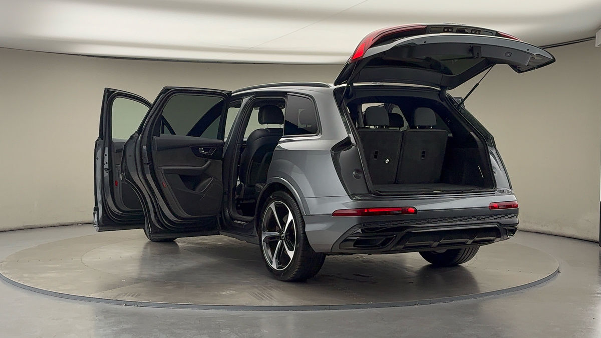 Audi Q7 Image 23