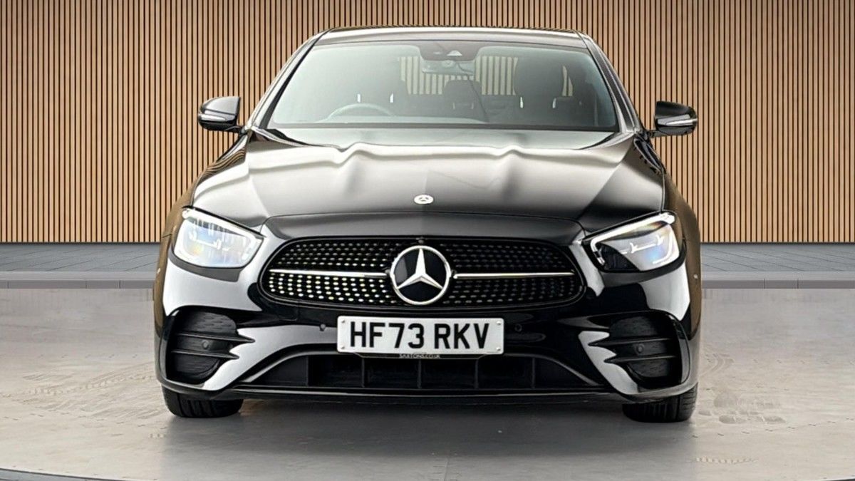 Mercedes-Benz E Class Image 3