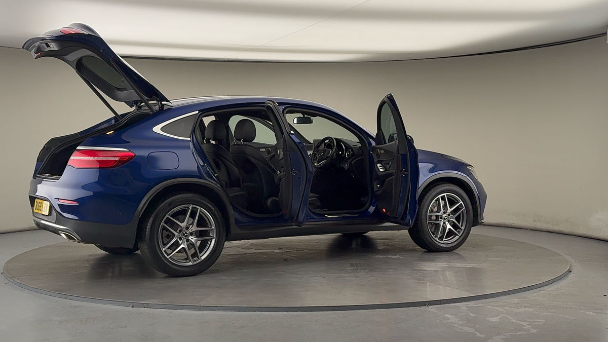 More views of Mercedes-Benz GLC