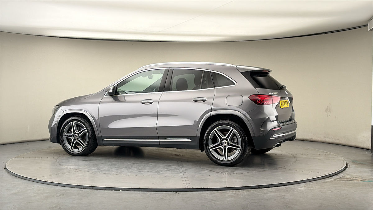 More views of Mercedes-Benz GLA